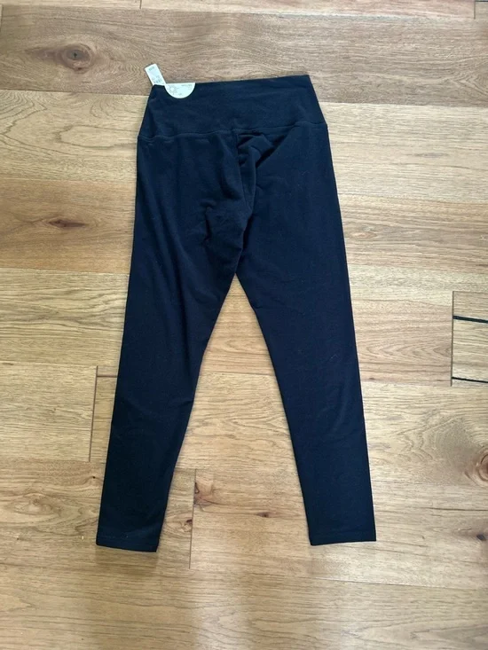 aerie Black Offline High-Rise Leggings - Picture 2 of 4